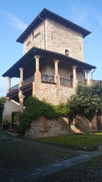 La Torre Medioevale Bed & Breakfast Marne di Filago Exterior photo