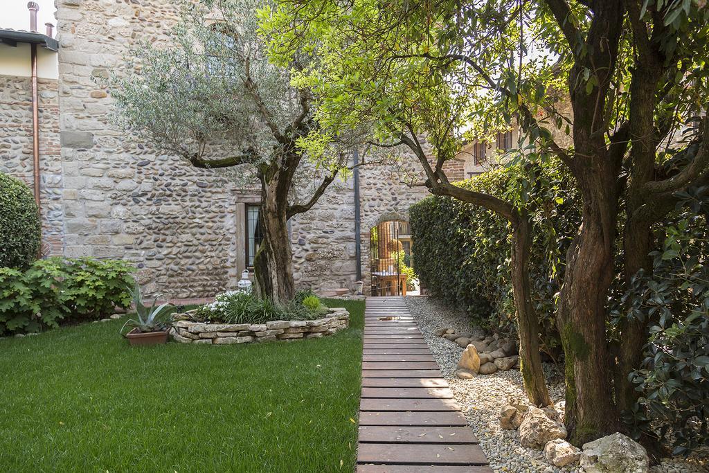 La Torre Medioevale Bed & Breakfast Marne di Filago Exterior photo