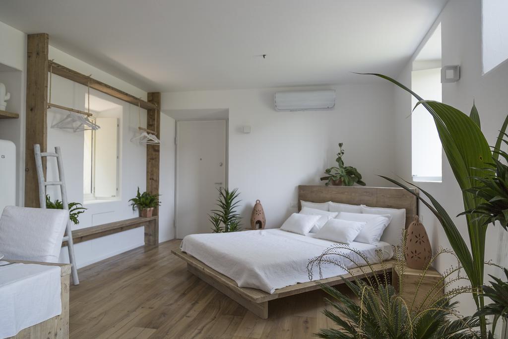 La Torre Medioevale Bed & Breakfast Marne di Filago Exterior photo