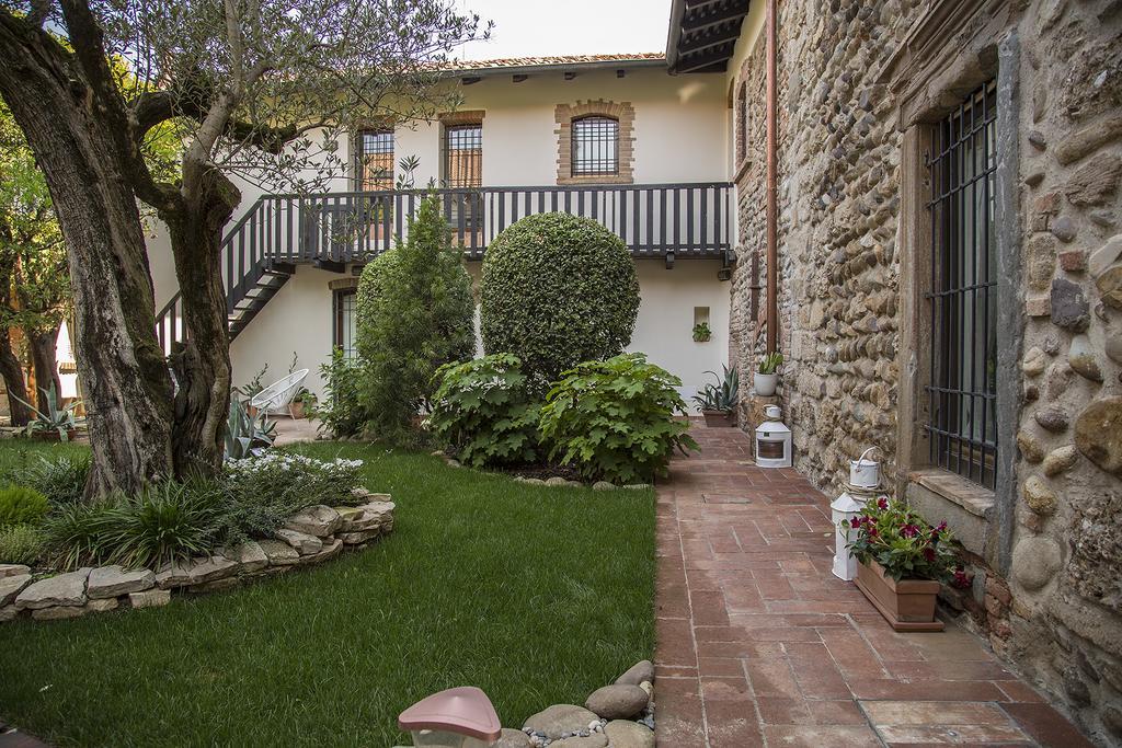 La Torre Medioevale Bed & Breakfast Marne di Filago Exterior photo