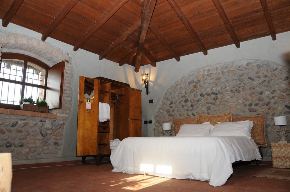 La Torre Medioevale Bed & Breakfast Marne di Filago Exterior photo